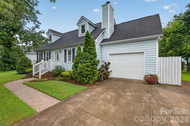 3550 Farm Lake Drive SW, Concord, NC 28027