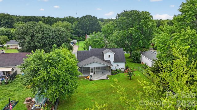 3550 Farm Lake Drive SW, Concord, NC 28027
