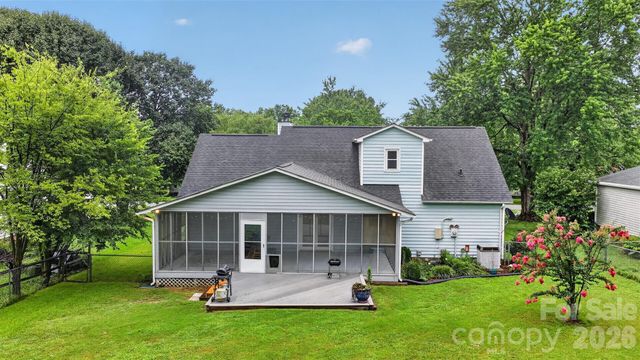 3550 Farm Lake Drive SW, Concord, NC 28027