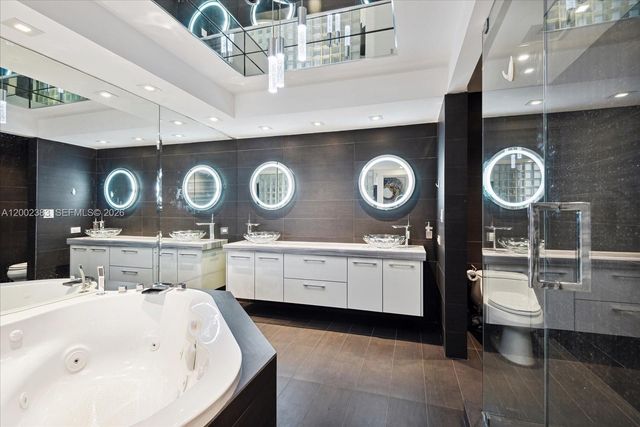 19707 Turnberry Way PH-D, Aventura, FL 33180