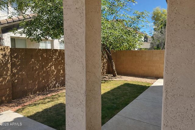 2056 E STEPHENS Place, Chandler, AZ 85225