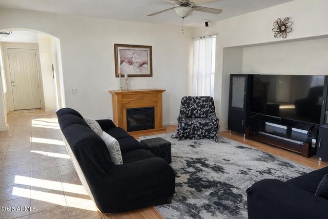 2056 E STEPHENS Place, Chandler, AZ 85225