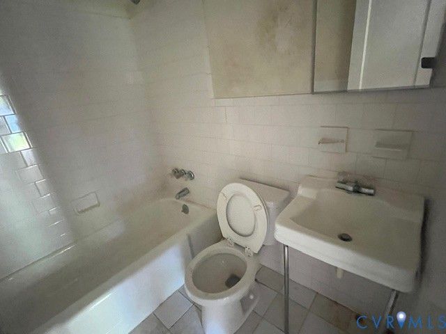 424 Elm St, Petersburg, VA 23803