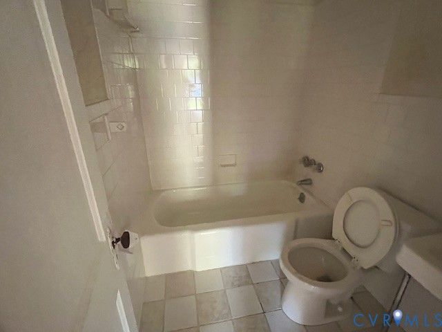 424 Elm St, Petersburg, VA 23803