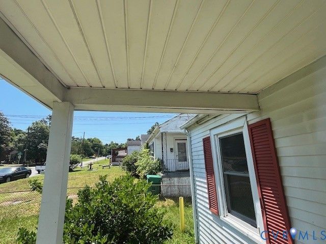 424 Elm St, Petersburg, VA 23803