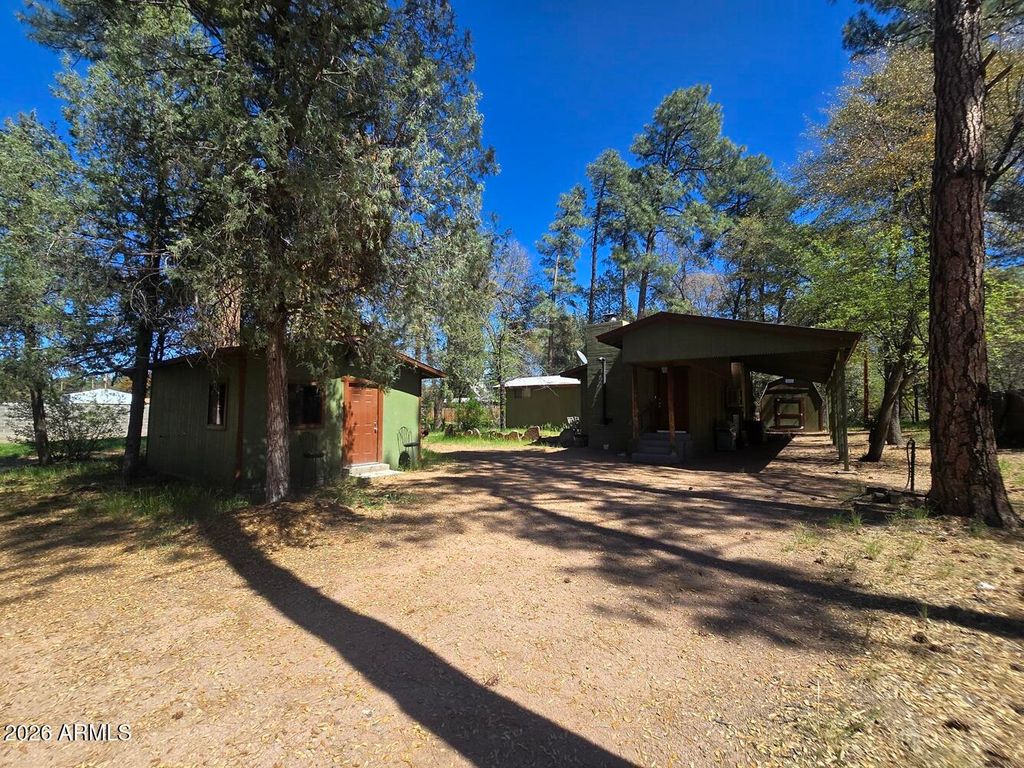 Image 1 of property listing at 118 E Frontier Street, Payson, AZ 85541