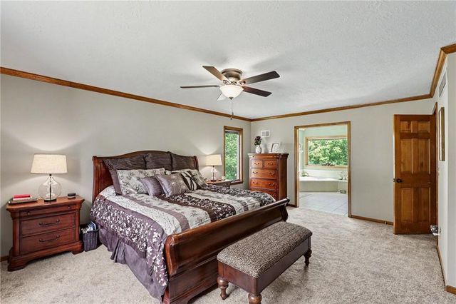 1056 NW High Point Drive, Lee's Summit, MO 64081