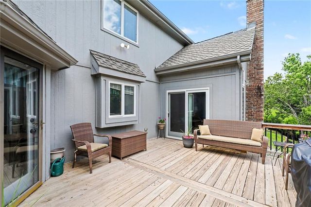 1056 NW High Point Drive, Lee's Summit, MO 64081