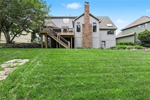 1056 NW High Point Drive, Lee's Summit, MO 64081
