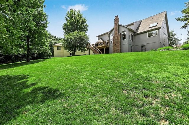 1056 NW High Point Drive, Lee's Summit, MO 64081