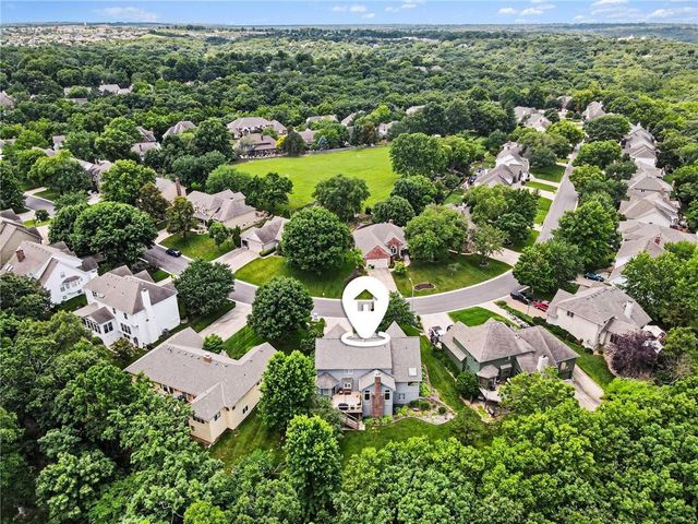 1056 NW High Point Drive, Lee's Summit, MO 64081