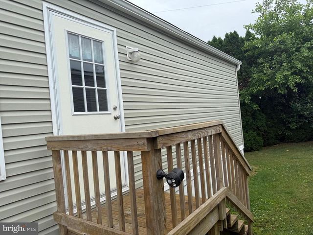 278 PFAUTZ HILL RD, Stevens, PA 17578
