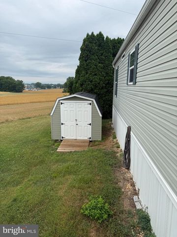 278 PFAUTZ HILL RD, Stevens, PA 17578