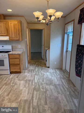 278 PFAUTZ HILL RD, Stevens, PA 17578