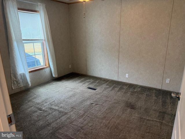 278 PFAUTZ HILL RD, Stevens, PA 17578
