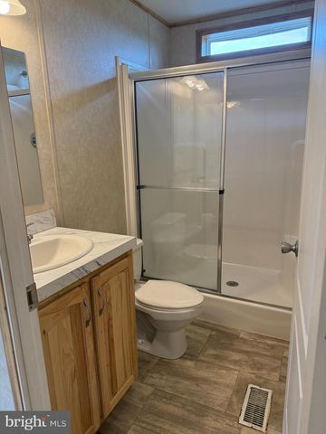 278 PFAUTZ HILL RD, Stevens, PA 17578