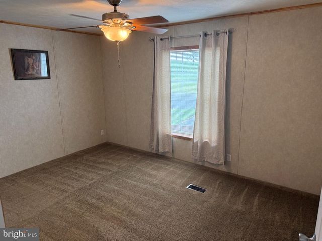 278 PFAUTZ HILL RD, Stevens, PA 17578