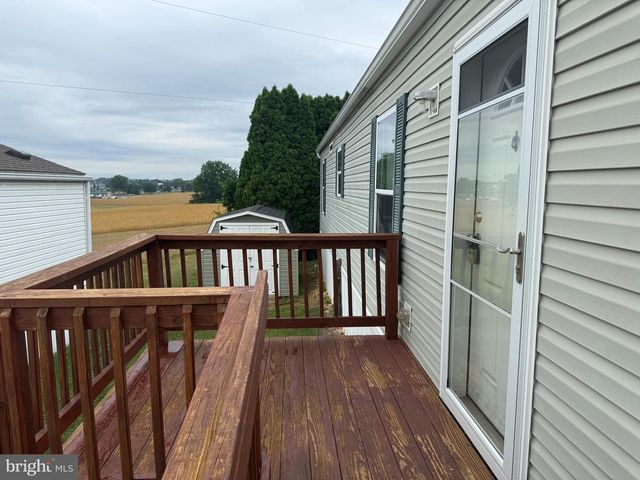 278 PFAUTZ HILL RD, Stevens, PA 17578