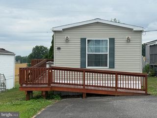278 PFAUTZ HILL RD, Stevens, PA 17578