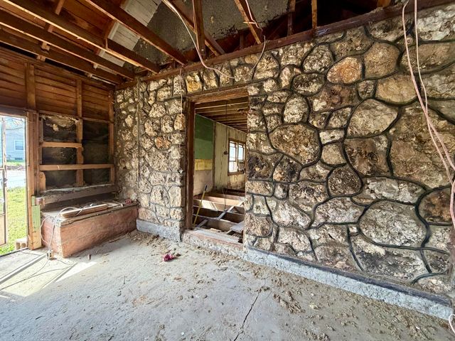 842 S Curry Street, West Plains, MO 65775