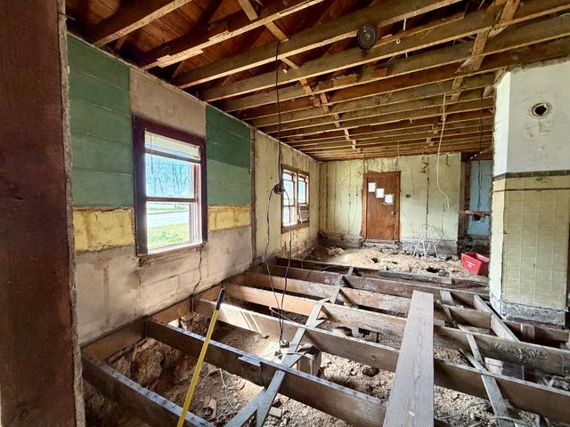 842 S Curry Street, West Plains, MO 65775