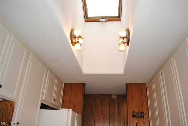 5743 Mills Creek Lane, North Ridgeville, OH 44039