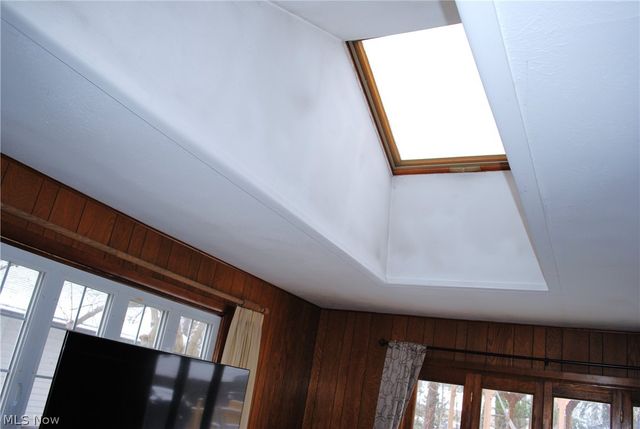 5743 Mills Creek Lane, North Ridgeville, OH 44039