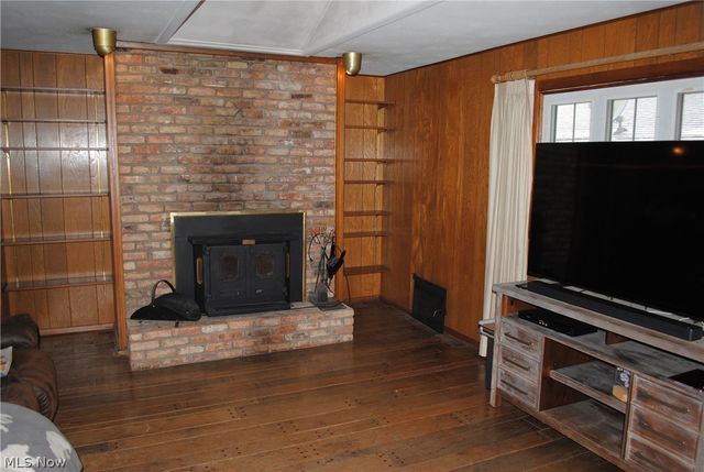 5743 Mills Creek Lane, North Ridgeville, OH 44039