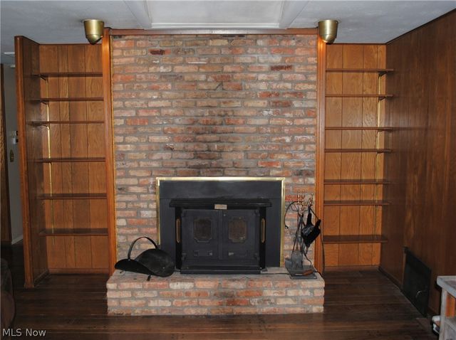 5743 Mills Creek Lane, North Ridgeville, OH 44039