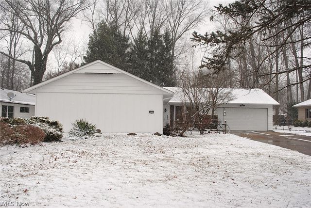 5743 Mills Creek Lane, North Ridgeville, OH 44039