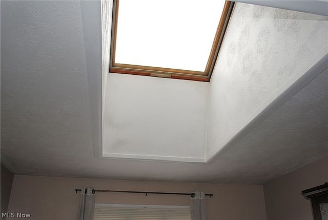 5743 Mills Creek Lane, North Ridgeville, OH 44039