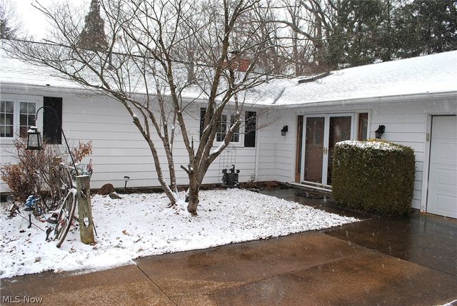 5743 Mills Creek Lane, North Ridgeville, OH 44039