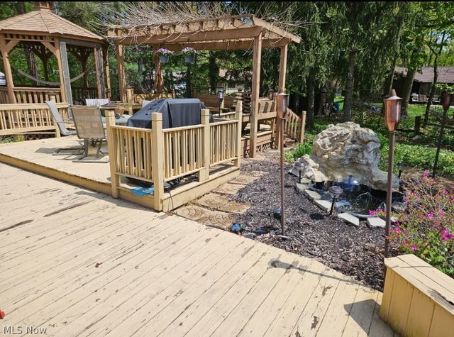 5743 Mills Creek Lane, North Ridgeville, OH 44039