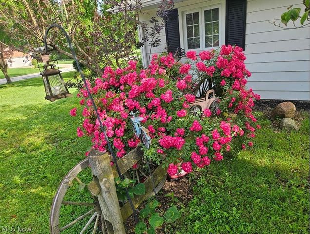 5743 Mills Creek Lane, North Ridgeville, OH 44039