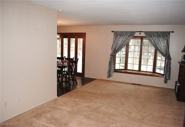 5743 Mills Creek Lane, North Ridgeville, OH 44039