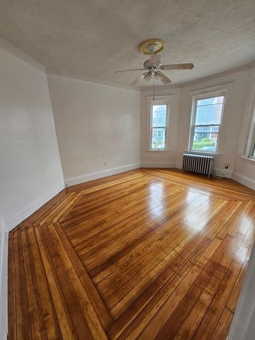 17 Dix St 3, Boston, MA 02122