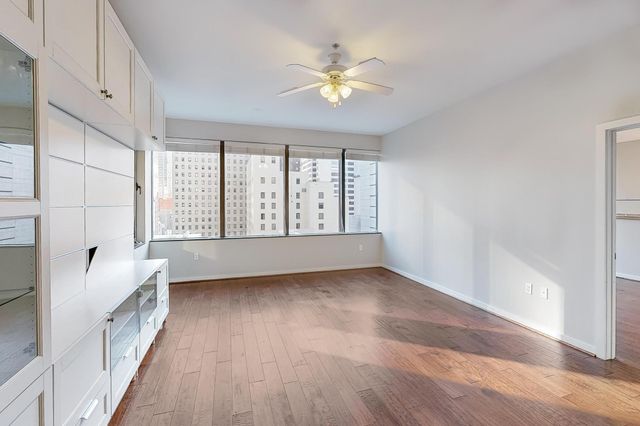 1200 Main Street, Dallas, TX 75202
