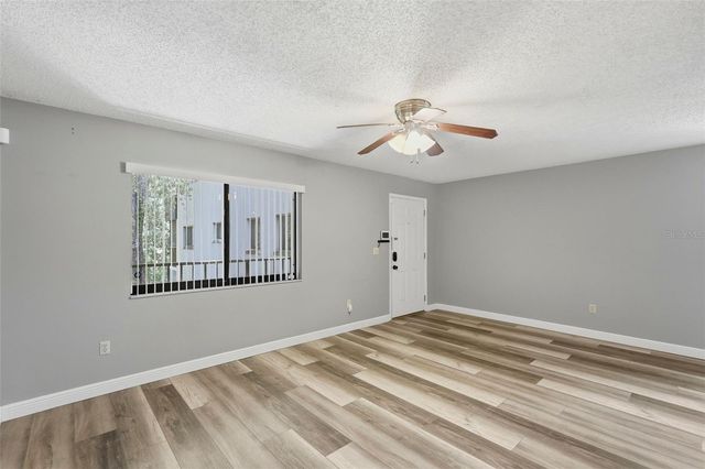 11709 RAINTREE VILLAGE BOULEVARD C, Temple Terrace, FL 33617