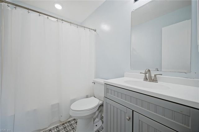 12632 Daybreak CIR, Newport News, VA 23602