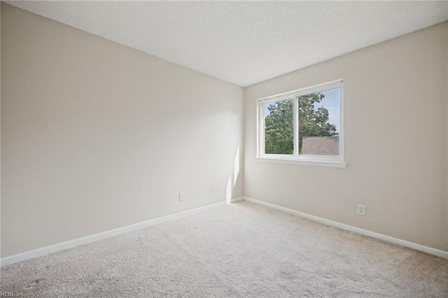 12632 Daybreak CIR, Newport News, VA 23602