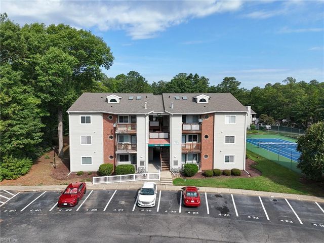 12632 Daybreak CIR, Newport News, VA 23602