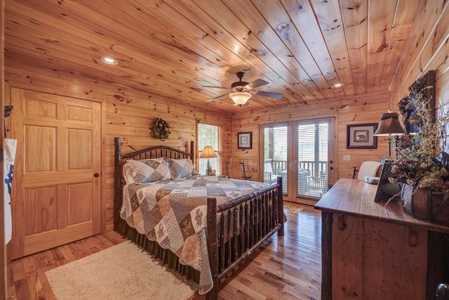 425 Rhonda Lane, Mineral Bluff, GA 30559
