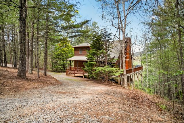 425 Rhonda Lane, Mineral Bluff, GA 30559