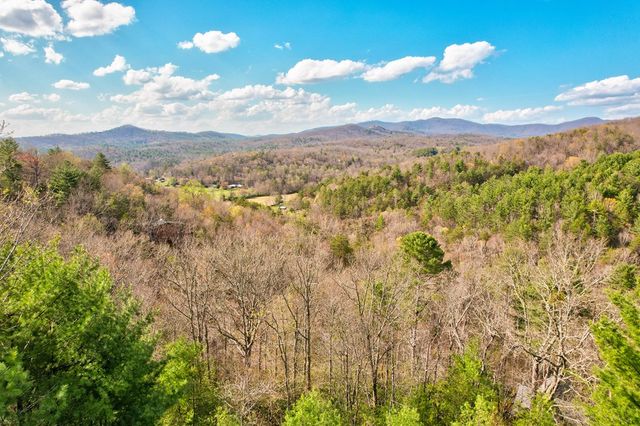 425 Rhonda Lane, Mineral Bluff, GA 30559