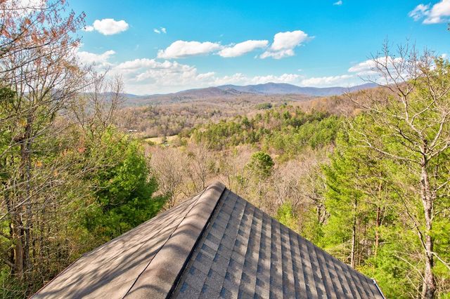 425 Rhonda Lane, Mineral Bluff, GA 30559