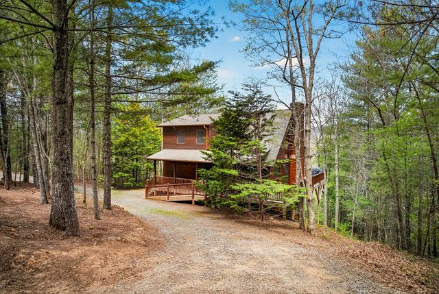 425 Rhonda Lane, Mineral Bluff, GA 30559