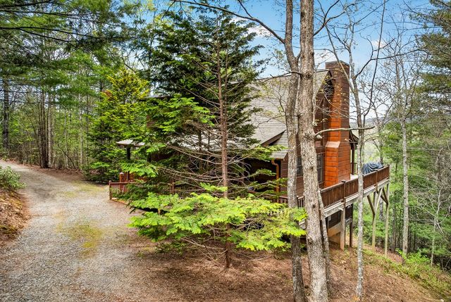 425 Rhonda Lane, Mineral Bluff, GA 30559