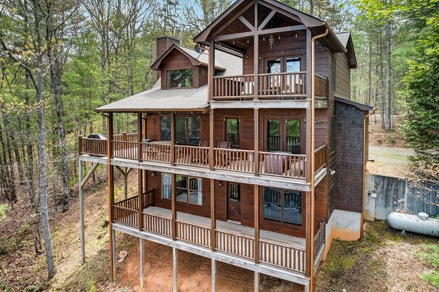 425 Rhonda Lane, Mineral Bluff, GA 30559