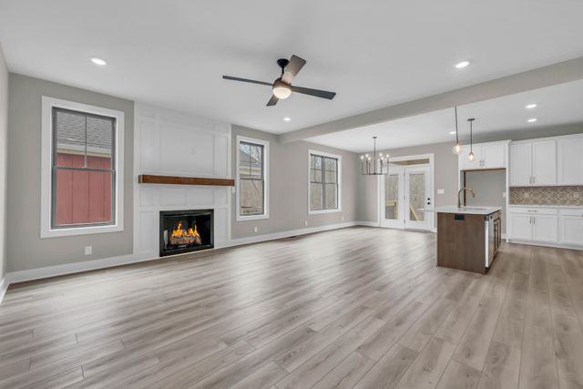 109 Cottage Ln, Clarksville, TN 37043