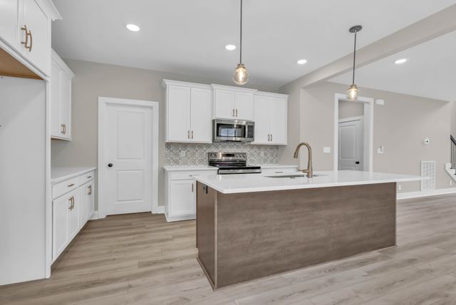 109 Cottage Ln, Clarksville, TN 37043